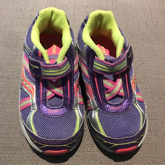 Girls Saucony Runners Size 8W - Picture 2 of 7